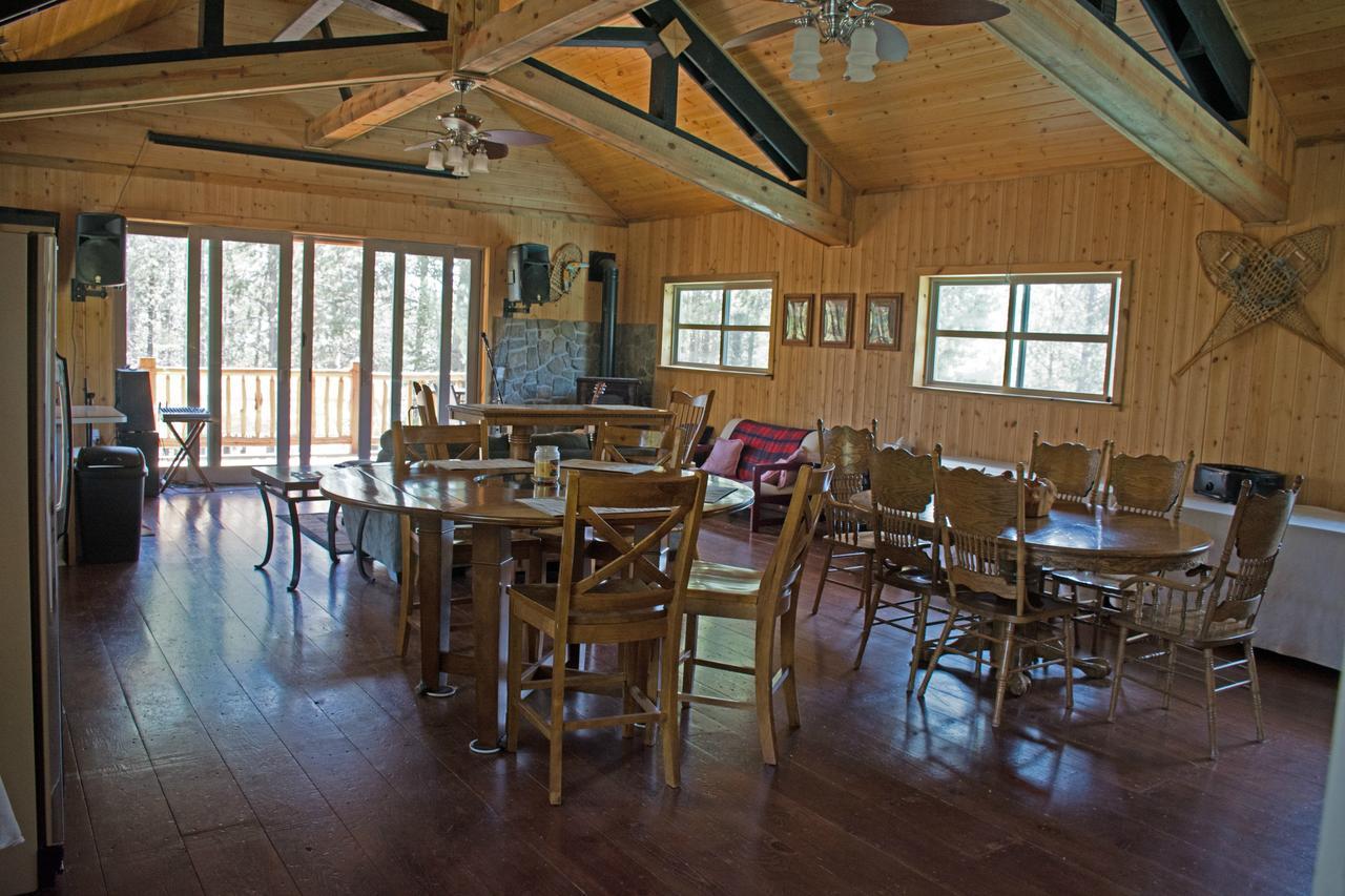Diamondstone Guest Lodges La Pine Zewnętrze zdjęcie